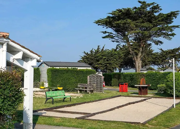 Zecamping 4 300m Animaux Acceptes Campsite *